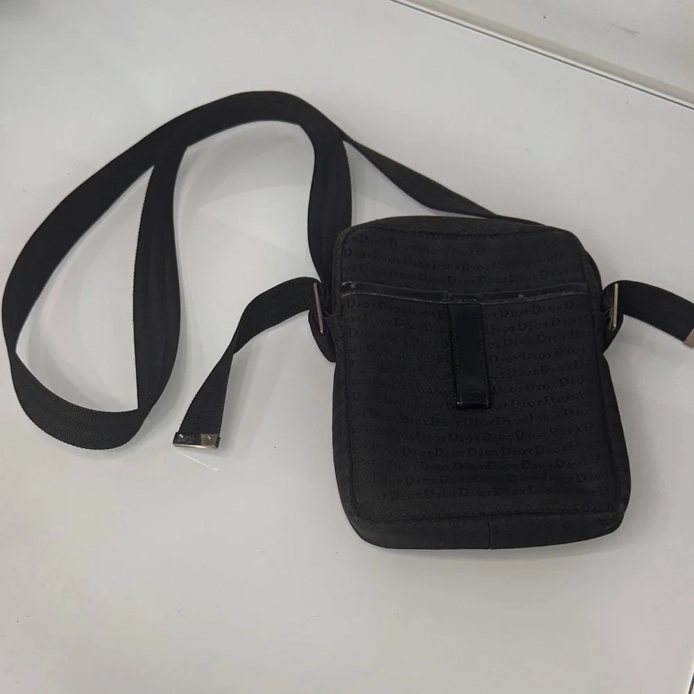 CD ☝️✨ Authentic Christian Dior Black Canvas Crossbody Bag ✨